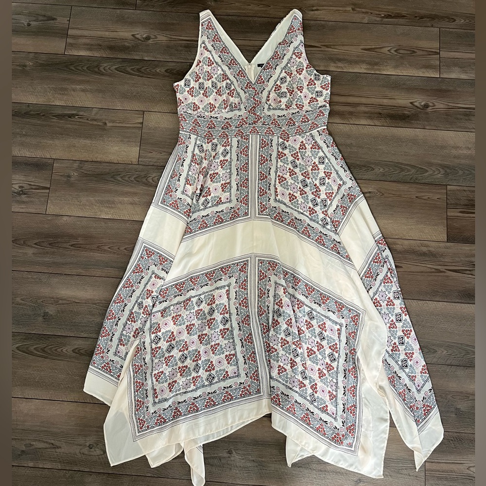 Ann Taylor Sleeveless V neck Bohemian Print Midi Dress Asymmetrical Hem Sz 16